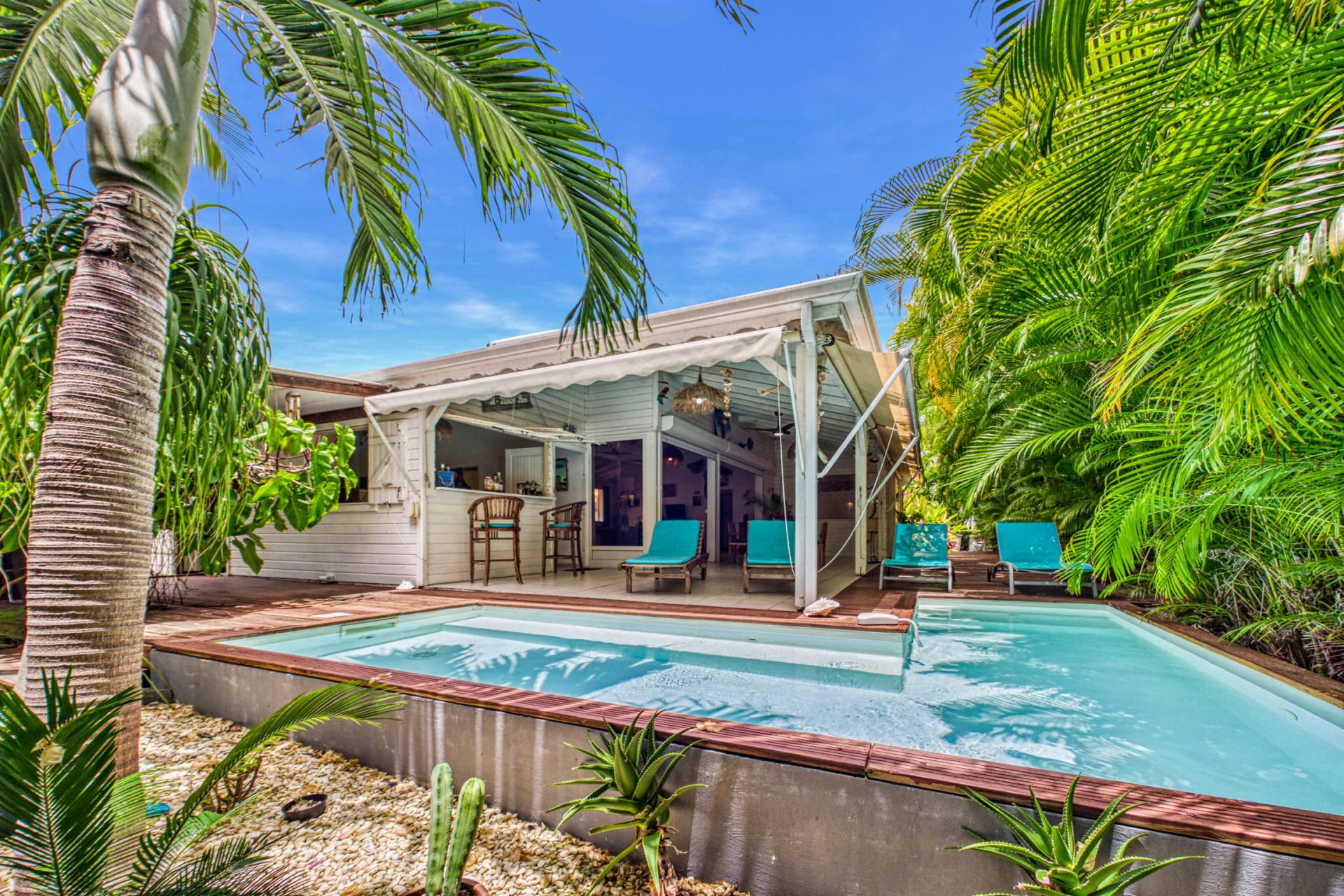 1.location villa avec piscine proche plage St François Guadeloupe